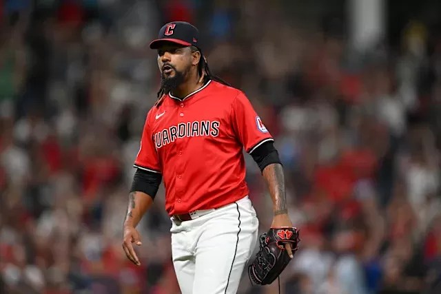 Emmanuel Clase habría violado normas sobre uso de celulares antes de salir a la luz el expediente legal de apuestas