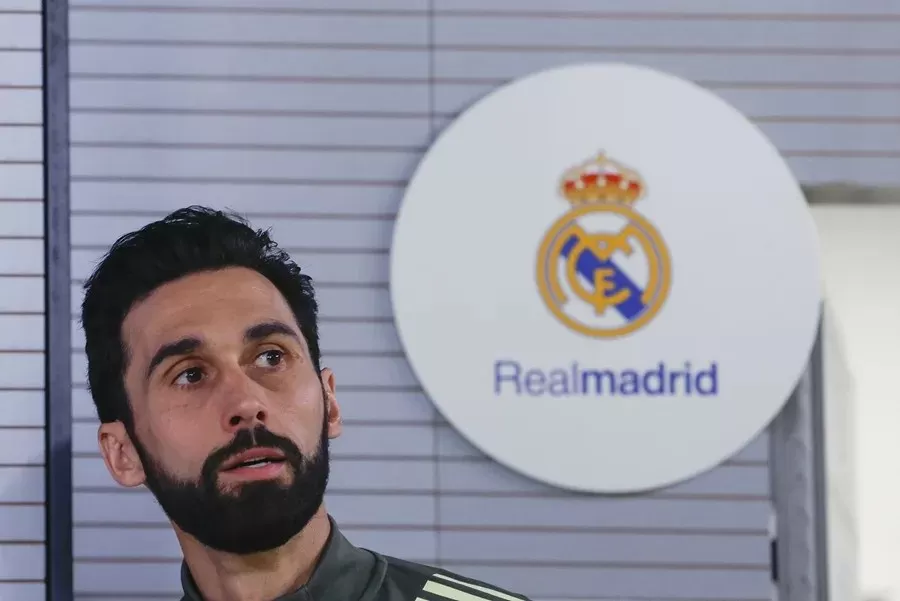 Arbeloa insta a la UEFA a actuar con firmeza ante presunto expediente legal de racismo contra Vinícius